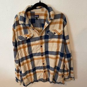 Patagonia Long-Sleeved Fjord Flannel Shirt- L